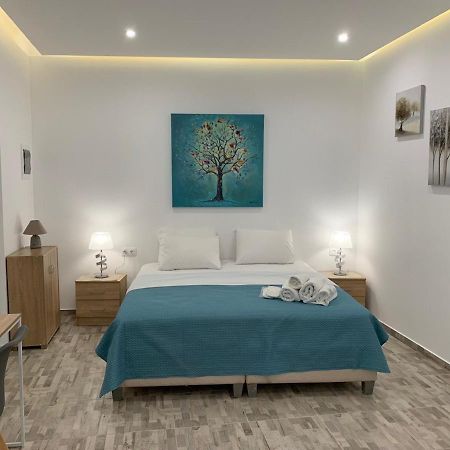 Апартаменты Santorini Studio For 2 Person In Athens Near Sea& Center Экстерьер фото