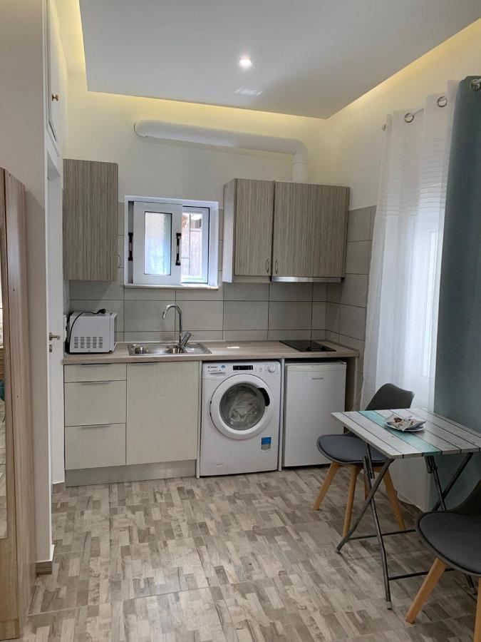 Апартаменты Santorini Studio For 2 Person In Athens Near Sea& Center Экстерьер фото